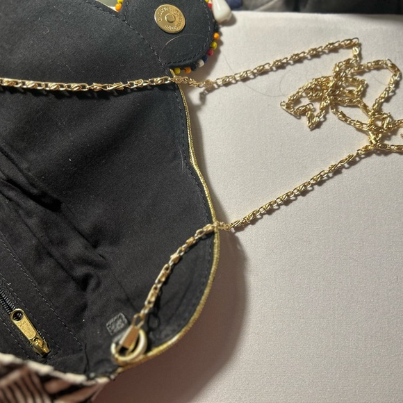 Steve Madden Black and White Geometric Purse  with Orange Accents - Picture 7 of 11